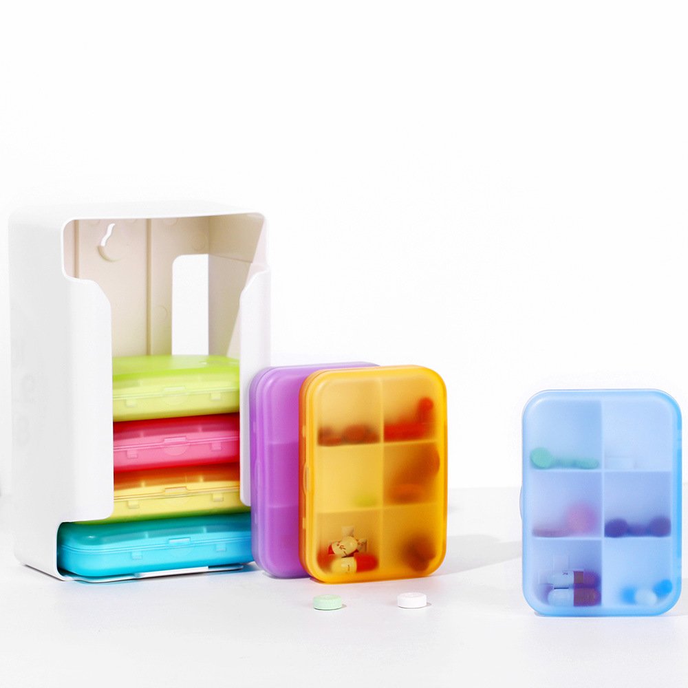 Medicine storage box for organized home use